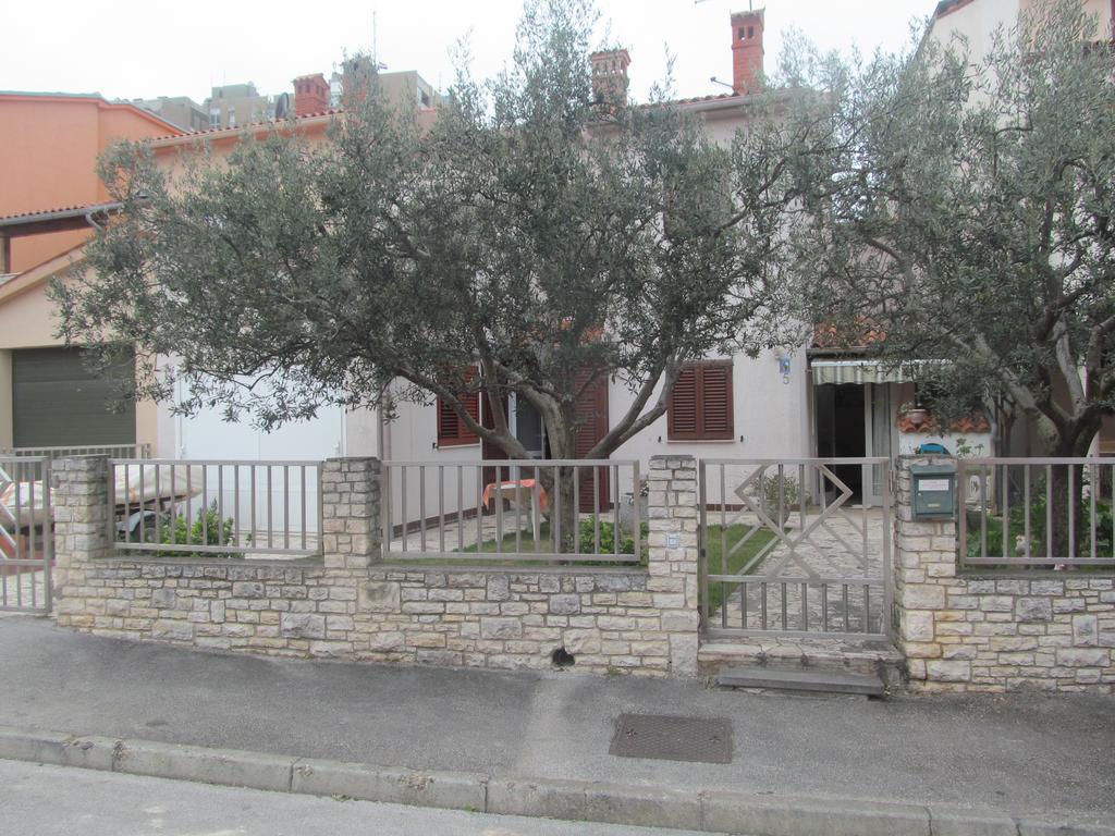 Apartments Obelix Pula Kamer foto